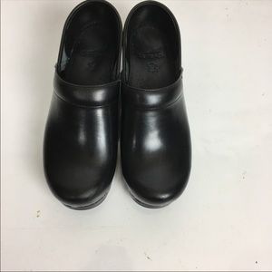 Dansko Black Size 39. Like new condition